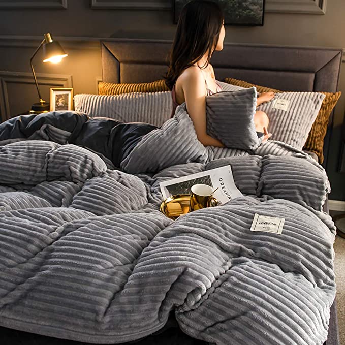 Cozy and Warm Winter Duvet - WinterHaven-Gray-Duvet 70.87″ × 86.61″-Nora Luxe