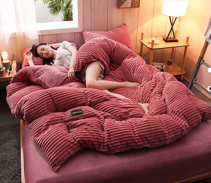 Cozy and Warm Winter Duvet - WinterHaven-Pink-Duvet 59.06″ × 78.74″-Nora Luxe