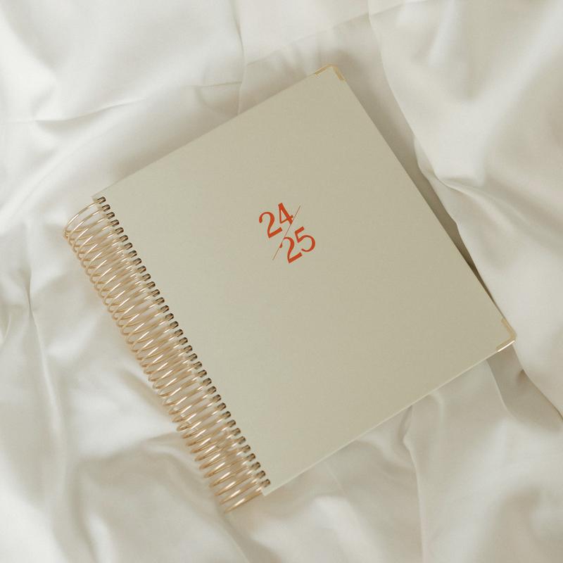 Daily Planner 24-25 - PlanEase-Nora Luxe
