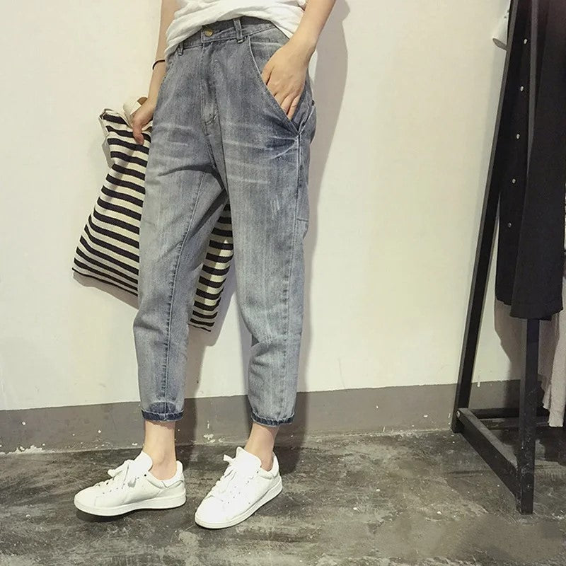 Jeanshose Damen, lässig, blau, Denim, mit Taschen, modisch, bequem, Freizeitkleidung.