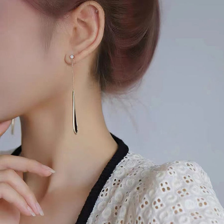 Elegant Black Earrings | Versatile Fashion Statement-Nora Luxe