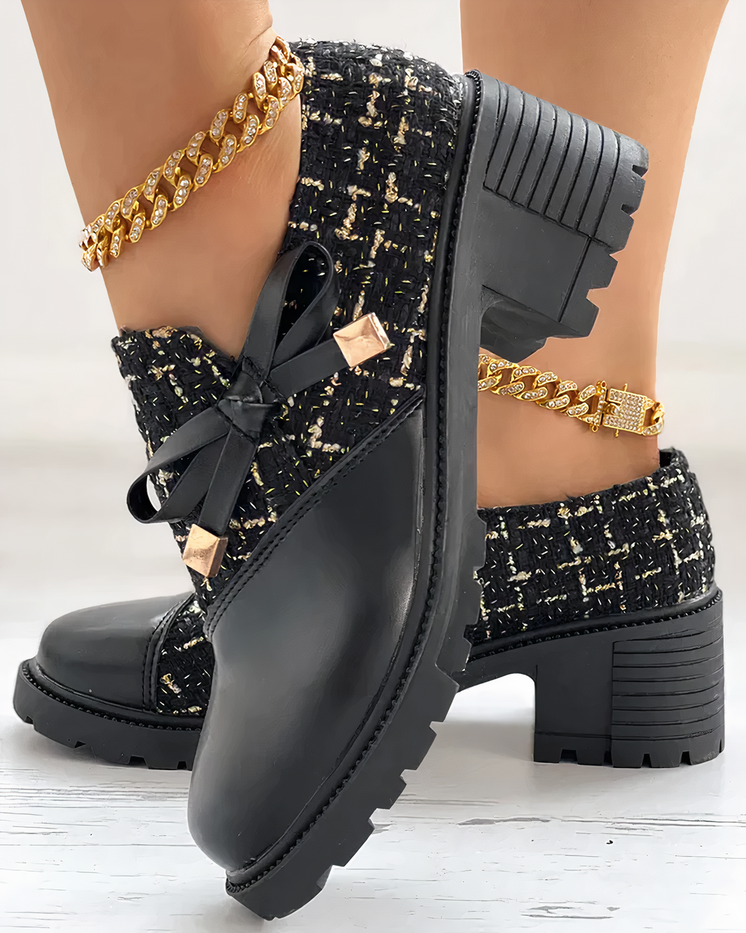 Elegant block-heeled shoes with pointed accents – Florina-Black-4.5-Nora Luxe