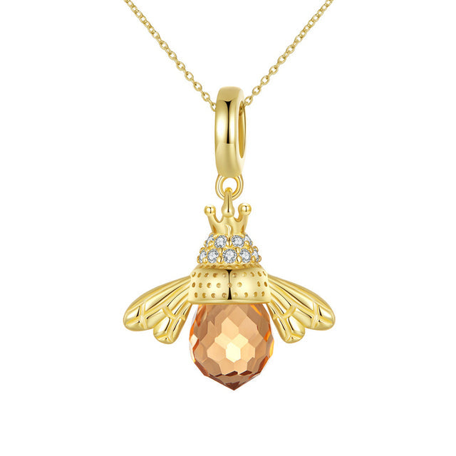 Elegant Insect Pendant Necklace | Unique Jewellery Piece-Gold Necklace-Nora Luxe
