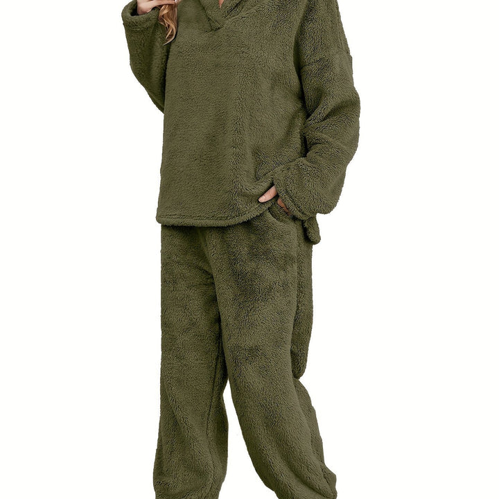 Warm Coral Fleece Women's Loungewear Set – Fenna