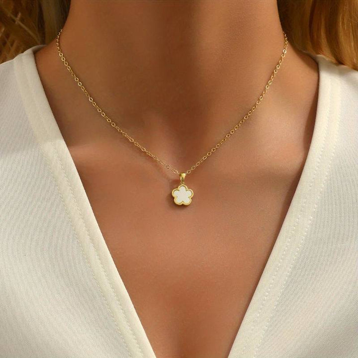 Flower Chain of Happiness - Fiora-White-Nora Luxe