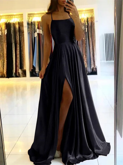 Flowing maxi dress with side slit - Sophie-Black-S-Nora Luxe