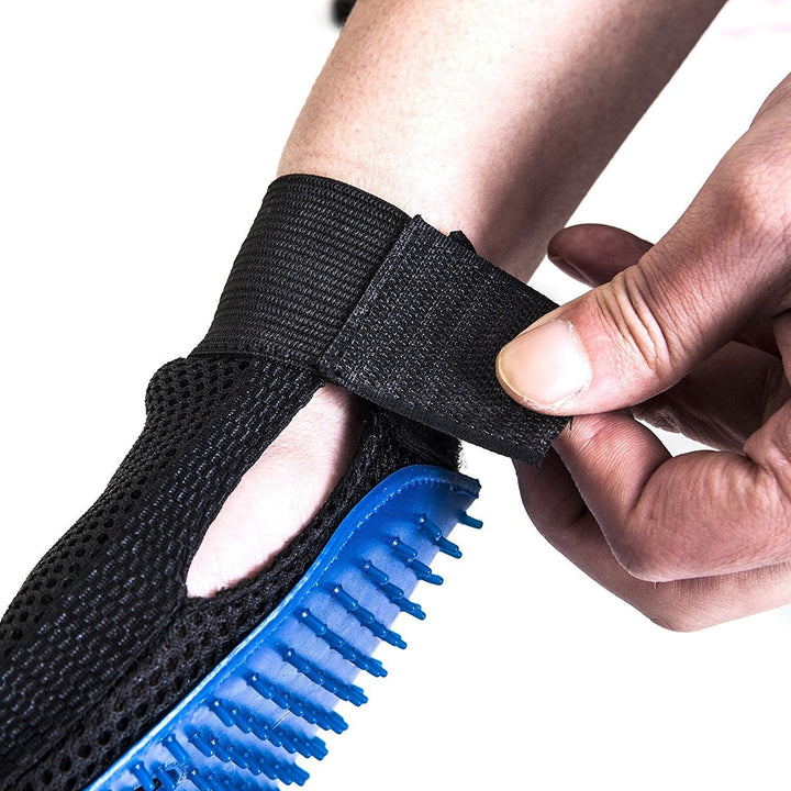 Fur Care Glove for Dogs and Cats - GroomGlove-Nora Luxe