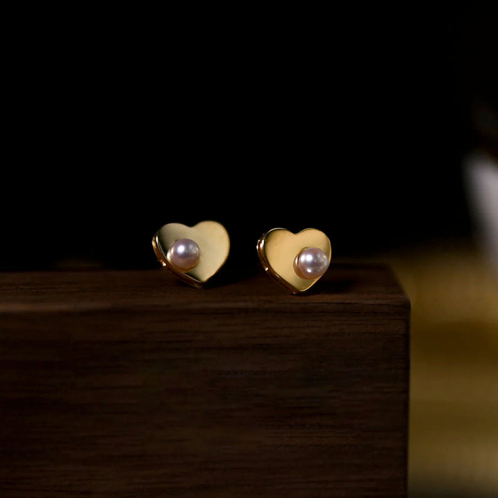 Heart Pearl Studs - Amelie-Nora Luxe