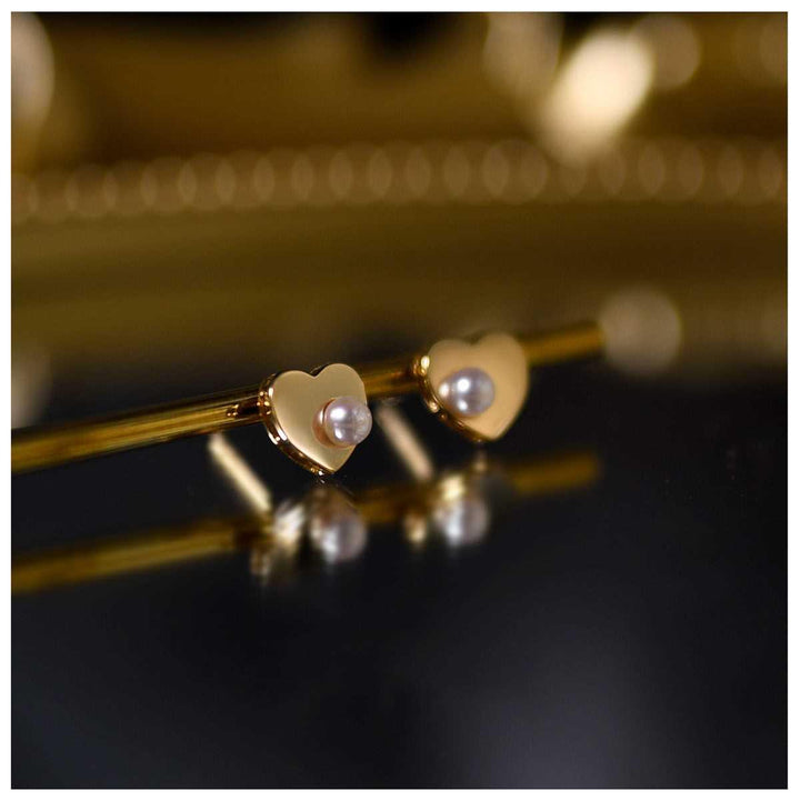 Heart Pearl Studs - Amelie-Nora Luxe