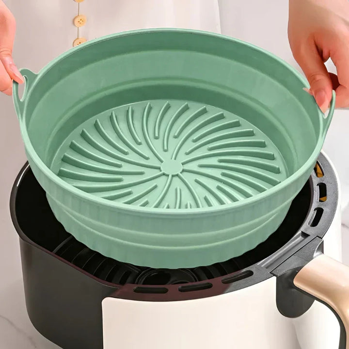 Heat-Resistant Silicone Mat - AirBake-Round-Green-Nora Luxe