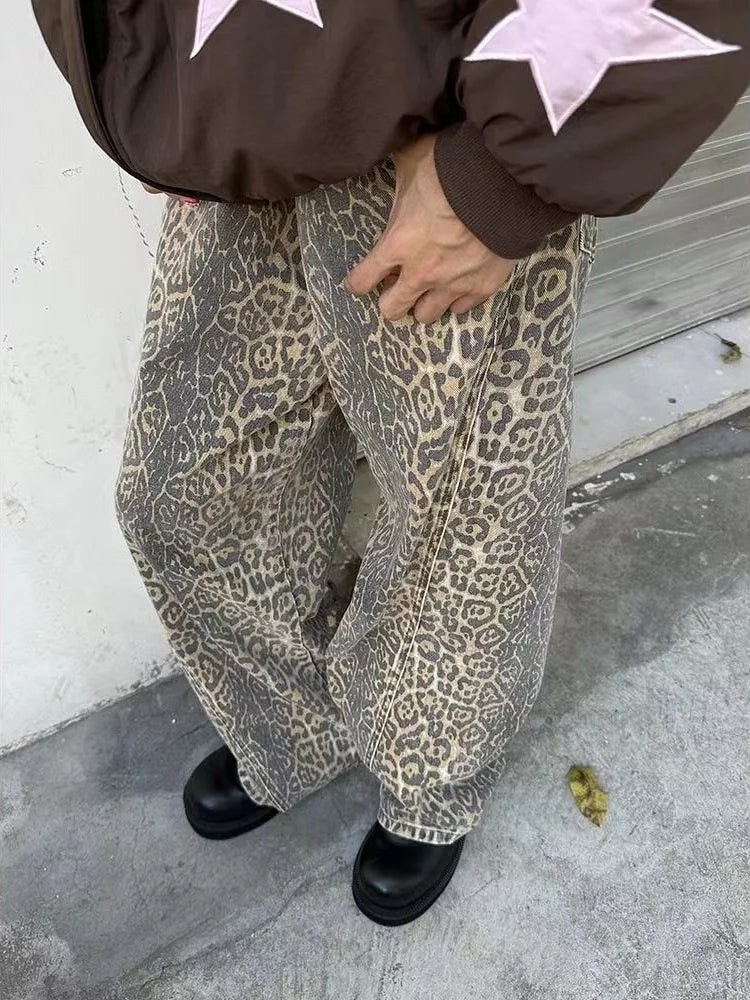 High-waisted ladies' trousers with leopard print – Selina-S-Nora Luxe