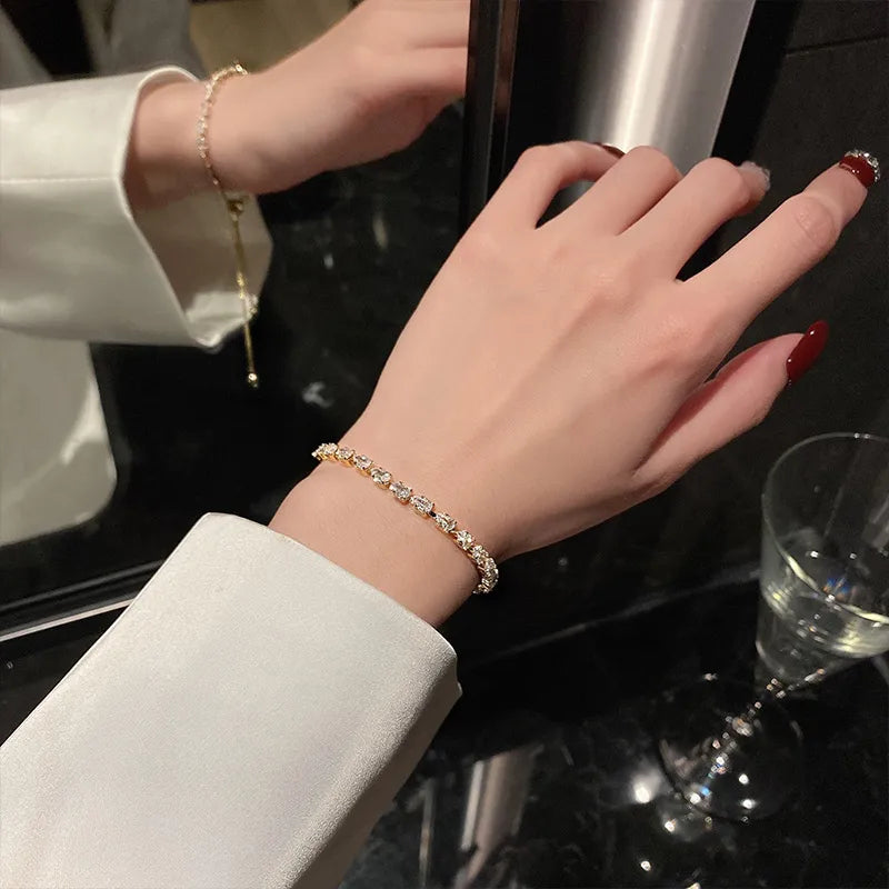 Irish Elegance Gold Bracelet-Nora Luxe