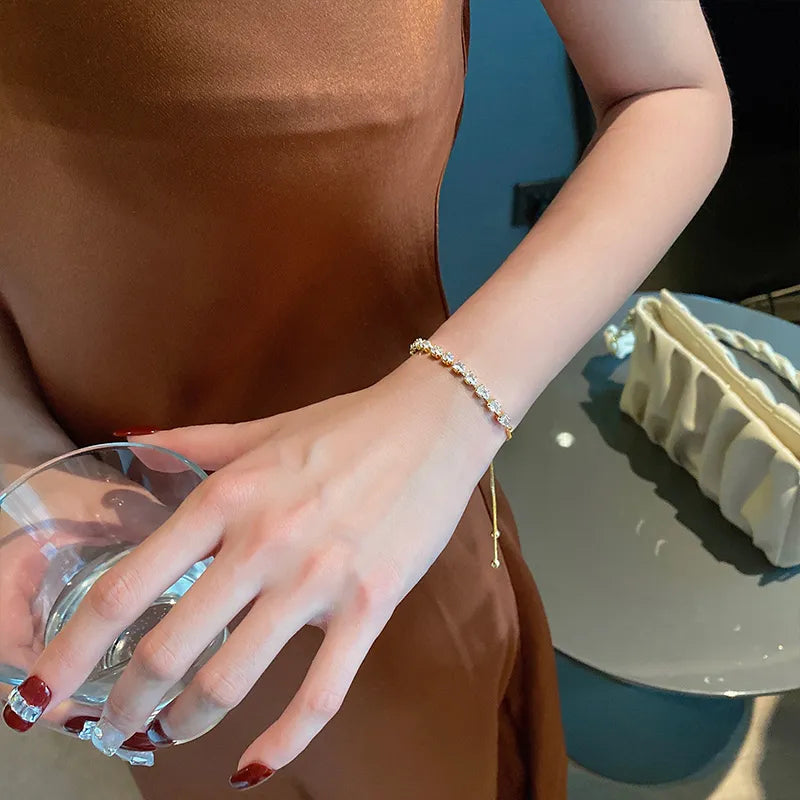 Irish Elegance Gold Bracelet-Nora Luxe