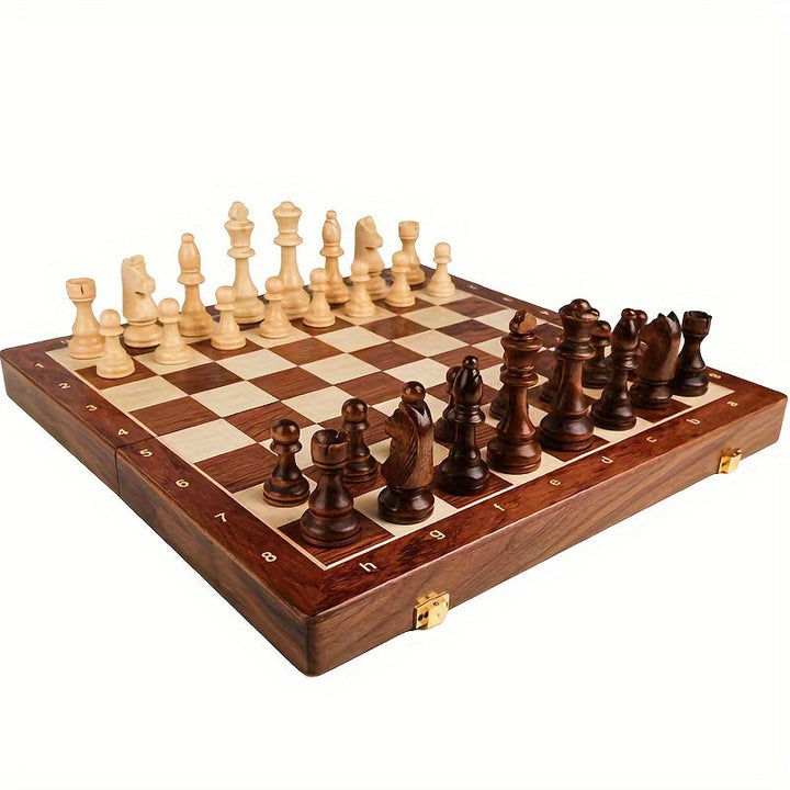 Luxury chess set made of solid wood – GrandRook