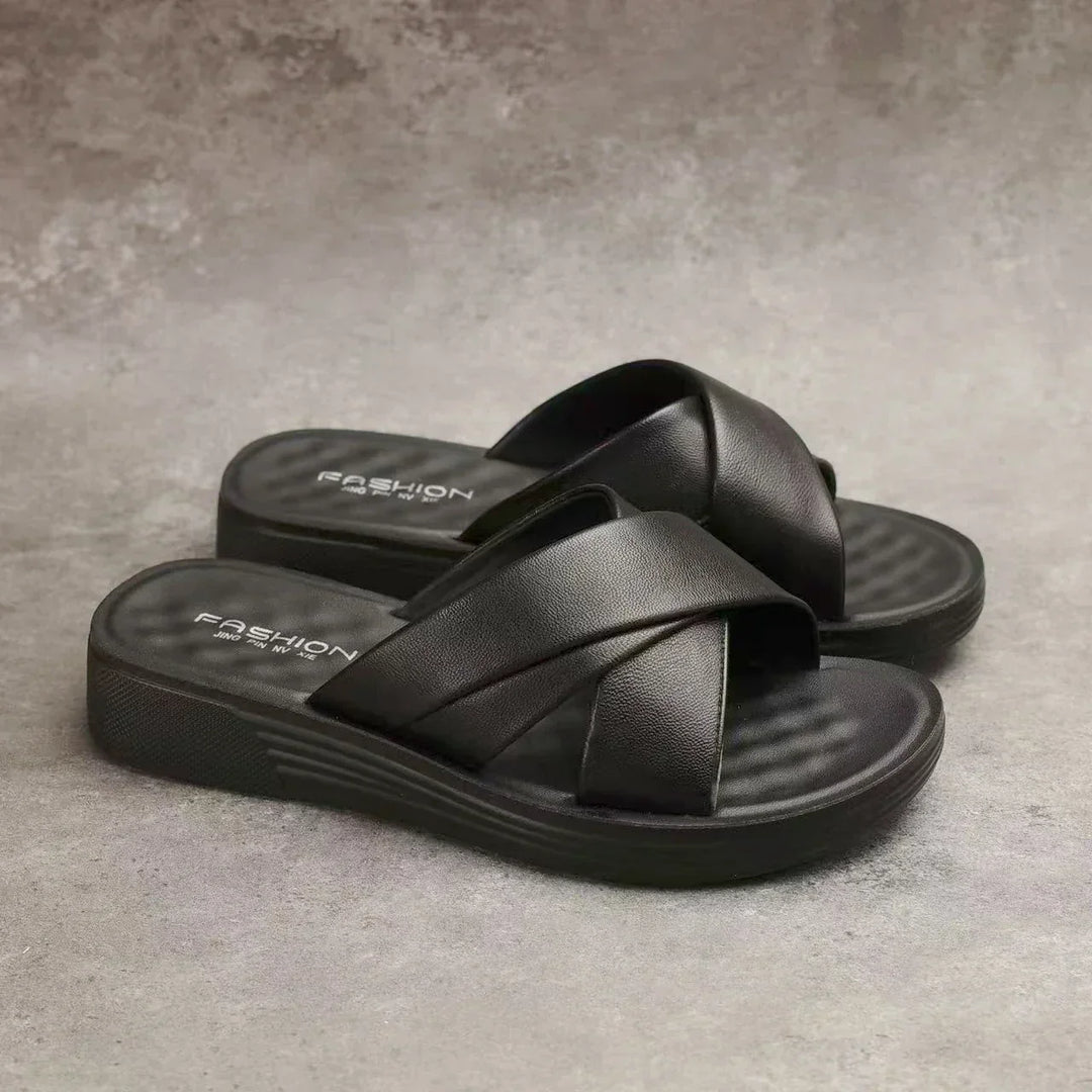 Ladies' wedge slippers made of leatherette with an open toe – Cassy-Black-3.5-The Livary
