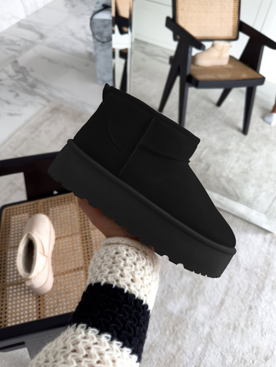Ladies Winter Boots - WinterWalker-Black-4.0-Nora Luxe