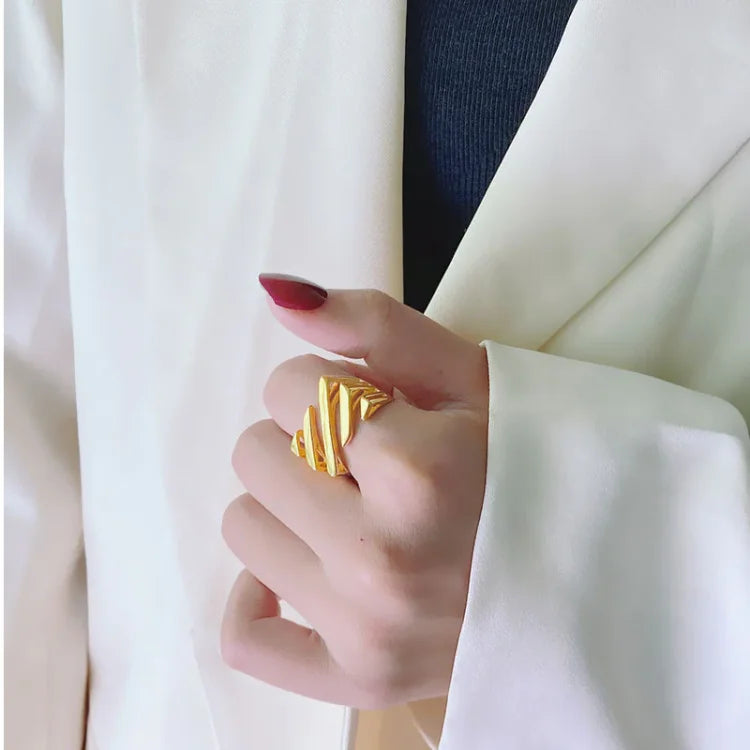 Layered Twisted Ring - Amaris-Gold-5-Nora Luxe