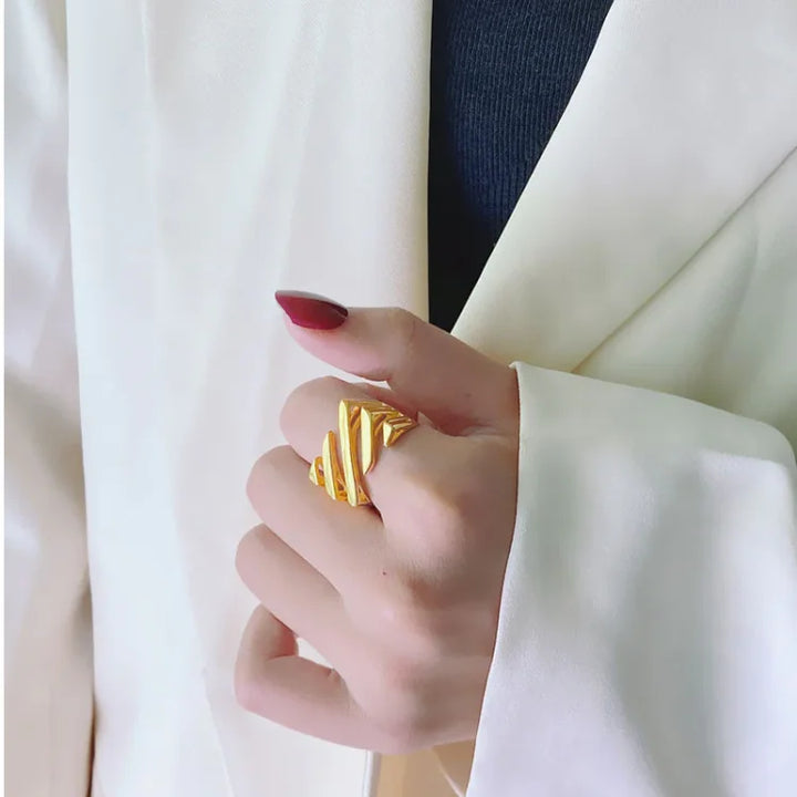 Layered Twisted Ring - Amaris-Gold-5-Nora Luxe