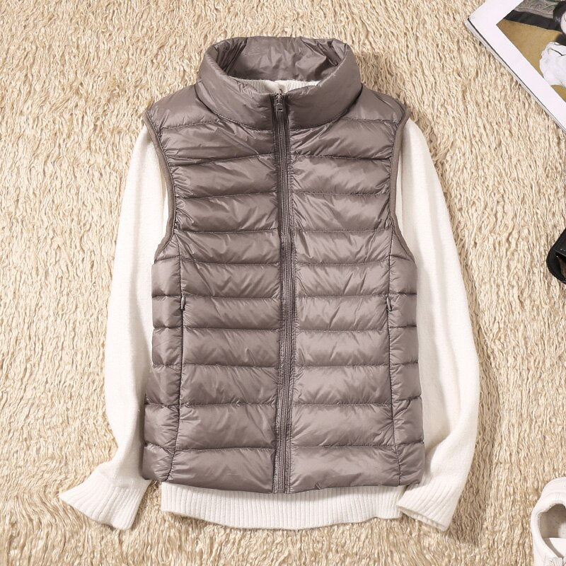 Light quilted vest with a feminine fit – Juliette-Khaki-S-Nora Luxe