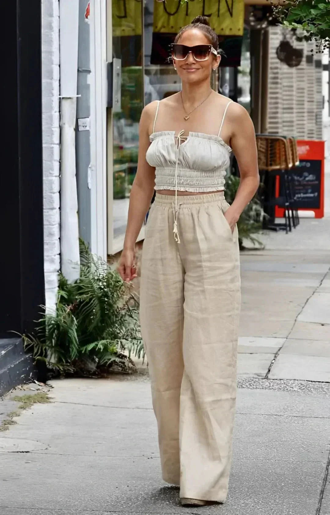 Light summer linen trousers for women – Mira-Sand-S-The Livary