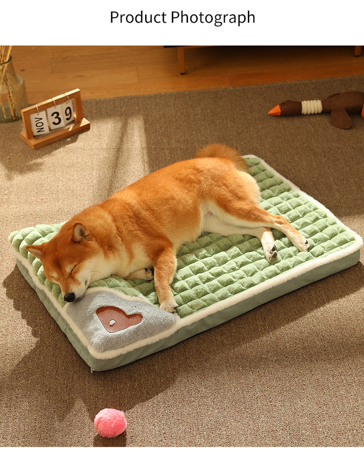 LUXE WINTER DOG MAT - WARM FLEECE SOFA FOR SMALL AND MEDIUM DOGS-Chocolate-Nora Luxe