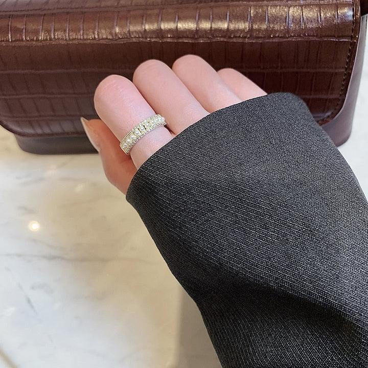 Luxurious Gold Ring with Pearl - Martina-Nora Luxe