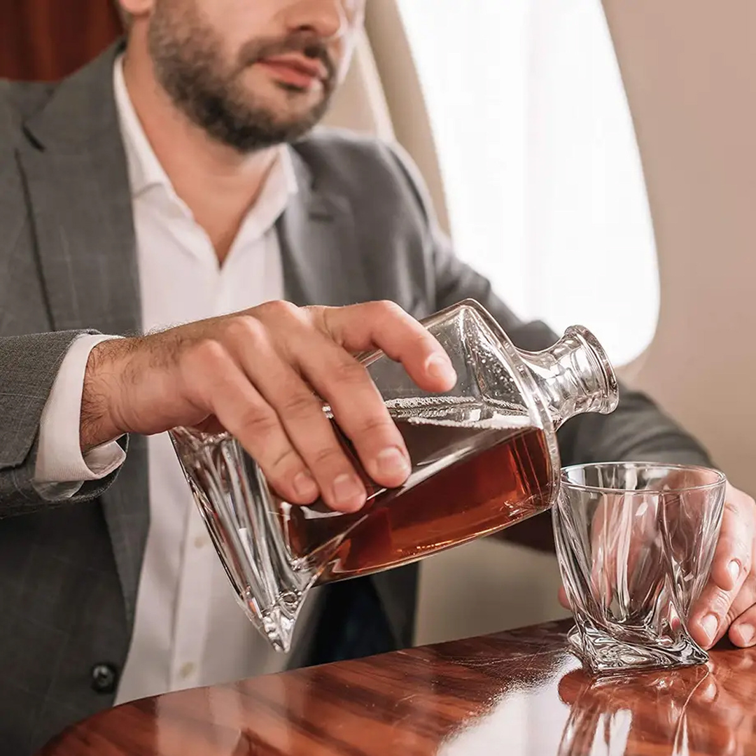 Luxury Crystal Whiskey Carafe and Glass Set - WhiskeyWave-Nora Luxe