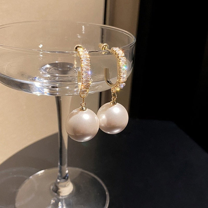 Luxury Earrings with Pearls and Zirconia - Amara-White-Nora Luxe