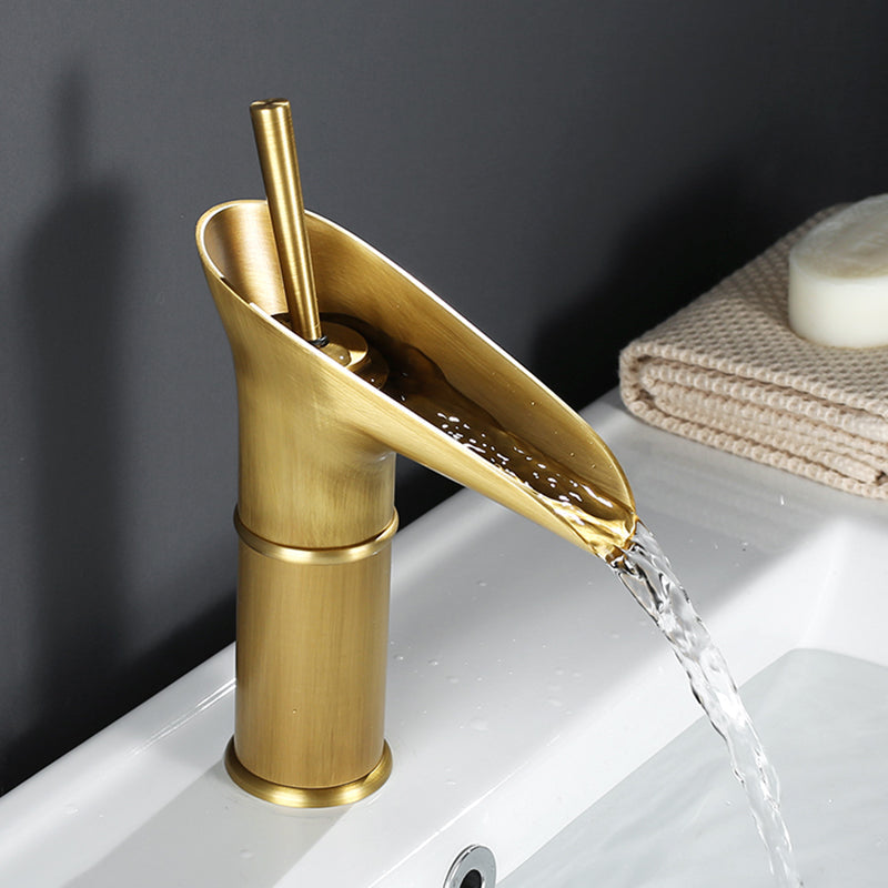 Luxury Waterfall Basin Tap - CascadeFlow-Antique Short-Nora Luxe