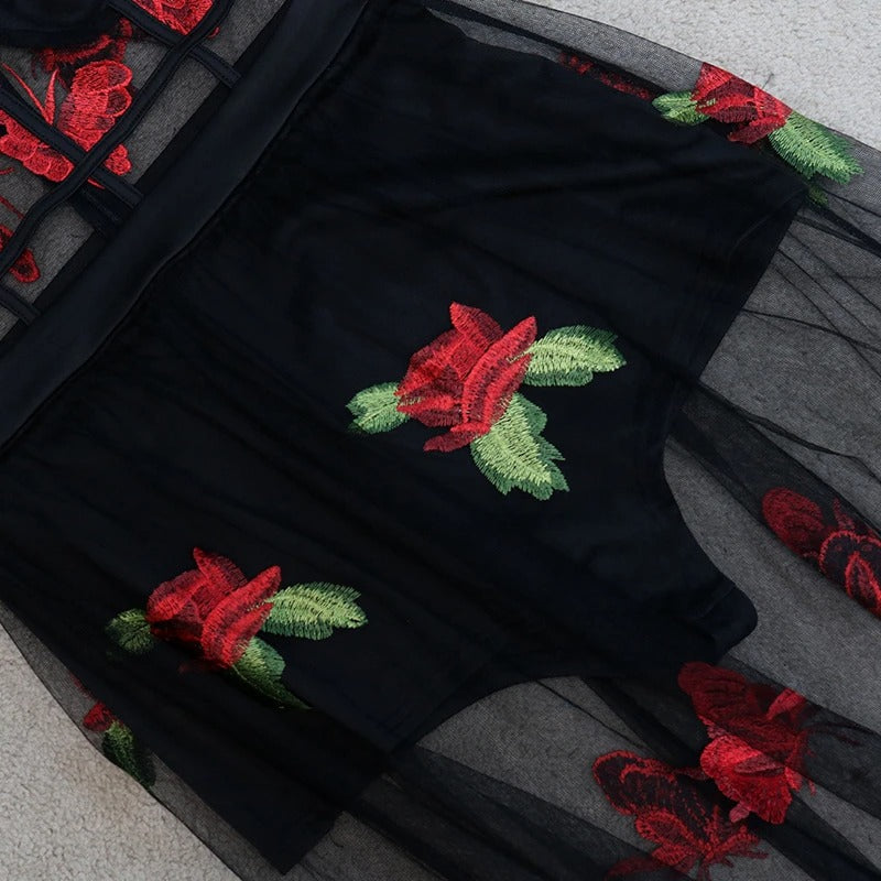 Maxi dress with floral embroidery and spaghetti straps – Rosalie-S-Nora Luxe
