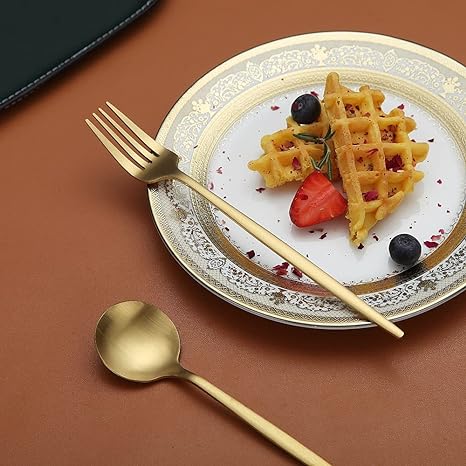 Minimalistic Cutlery for Modern Tables - PureSet-Matte Gold-Set for 4 people (20 pieces)-Nora Luxe