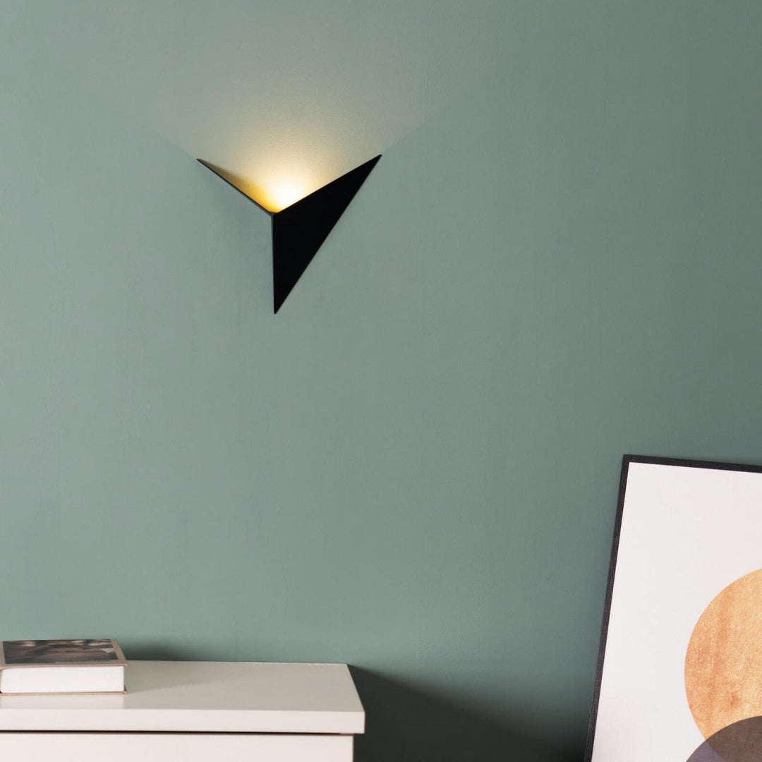 Modern Triangular Wall Lamp - TrigoLux-White-Warm Wit-Nora Luxe