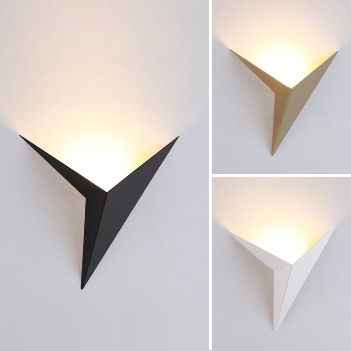 Modern Triangular Wall Lamp - TrigoLux-White-Warm Wit-Nora Luxe