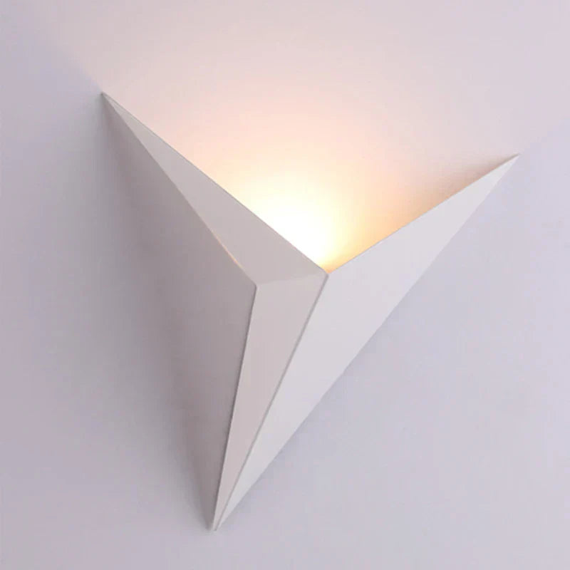 Modern Triangular Wall Lamp - TrigoLux-White-Warm Wit-Nora Luxe