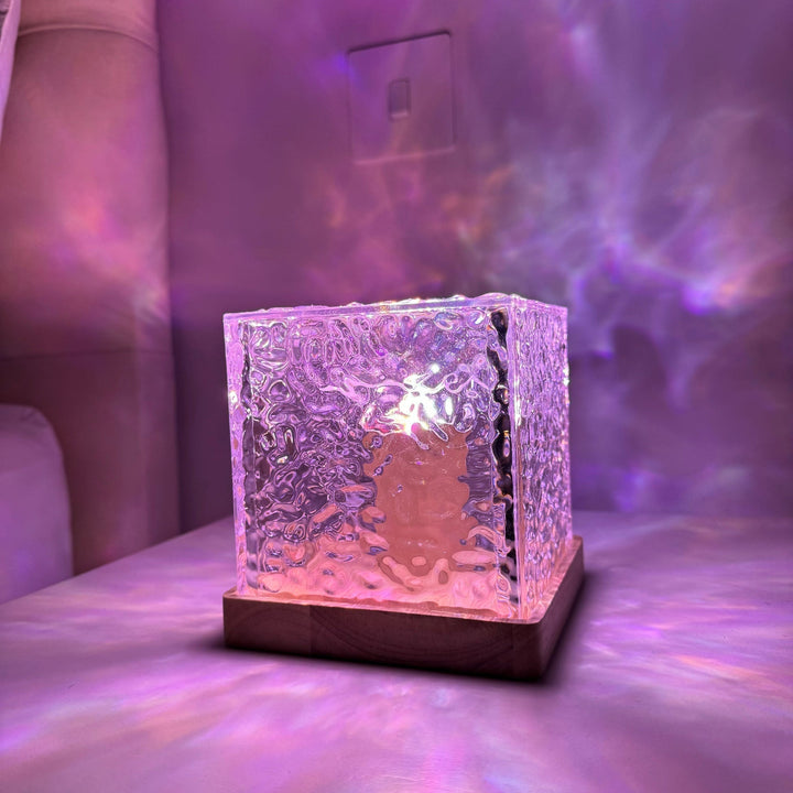 Noorderlicht Prisma Lamp - Borealis Cube-Medium-Nora Luxe