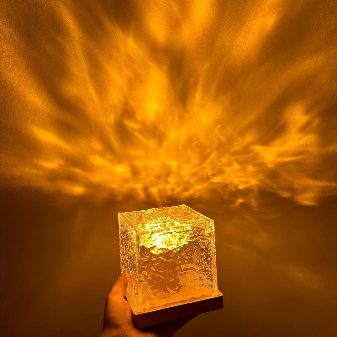 Noorderlicht Prisma Lamp - Borealis Cube-Medium-Nora Luxe