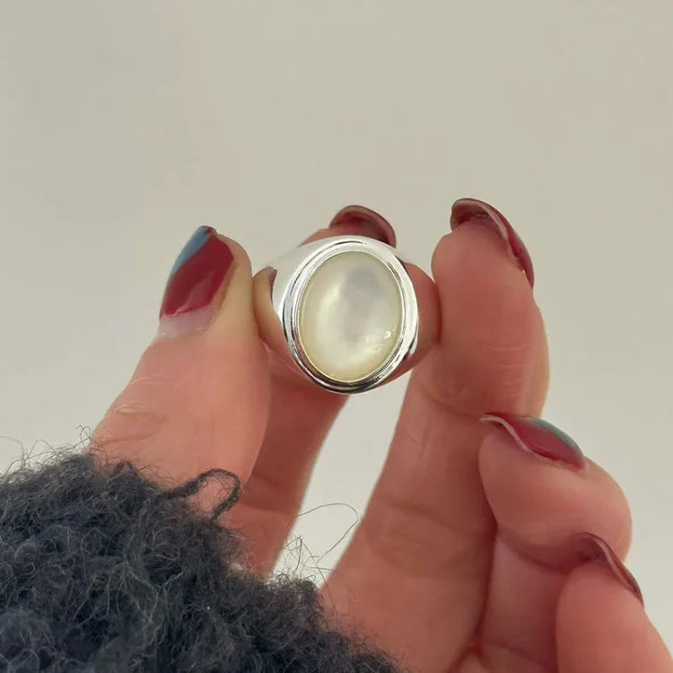 Pinctada Albina Silver Ring - Isla-5-Nora Luxe