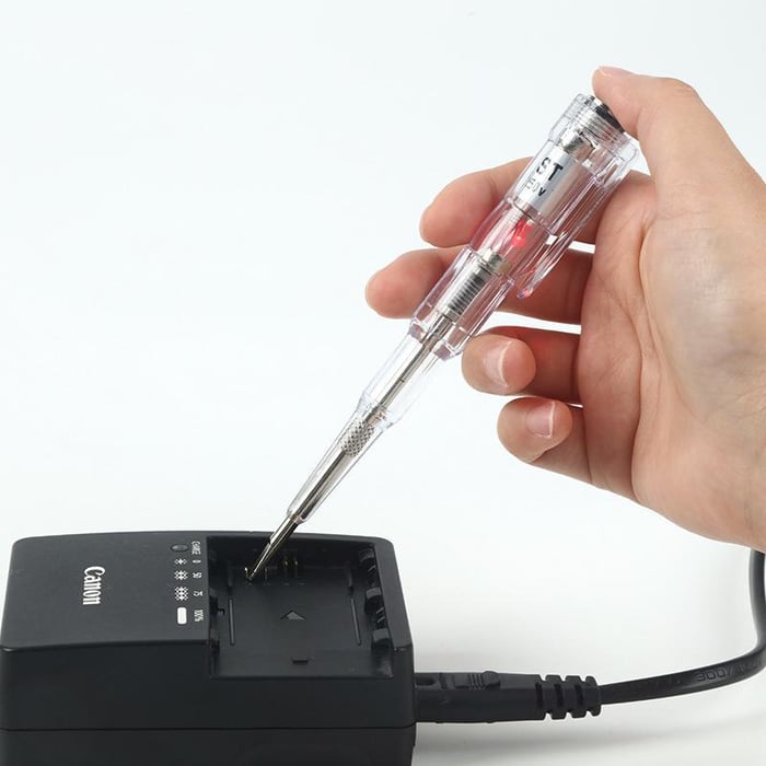Portable circuit meter for electricians – Voltagrip-Nora Luxe