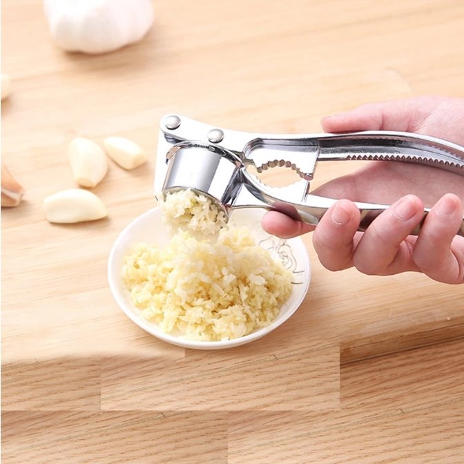 Stainless Steel Garlic Press - EasyPress-Nora Luxe