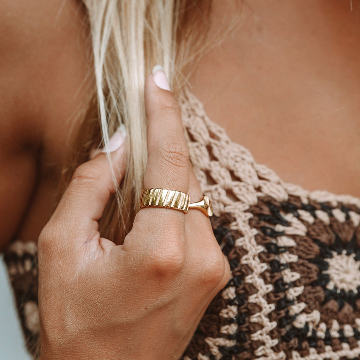 Statement Ring - Stella-6-Gold-Nora Luxe