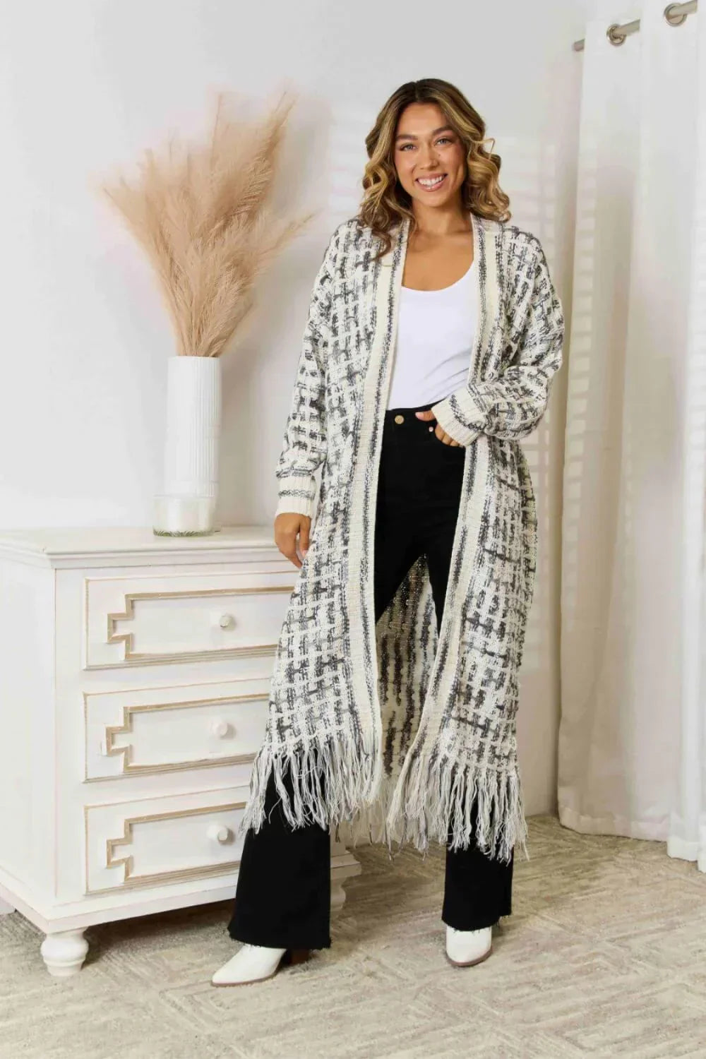 Stylish Colored Cardigan for Women - Aurora-Black/White-S-Nora Luxe