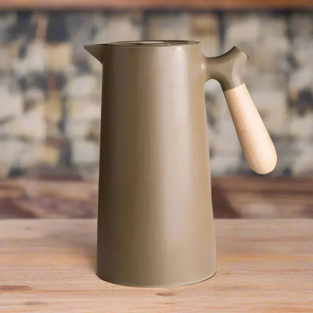 Stylish Thermos Flask with Long Heat and Cold Retention - NordicTherm-Brown-Nora Luxe