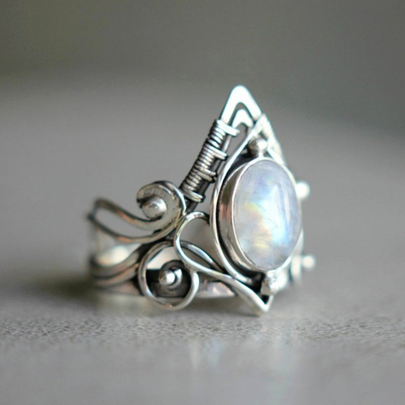 Stylish Vintage Moonstone Ring - Clara-2.01 in-Nora Luxe