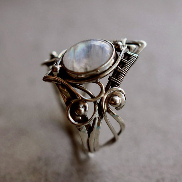 Stylish Vintage Moonstone Ring - Clara-2.01 in-Nora Luxe