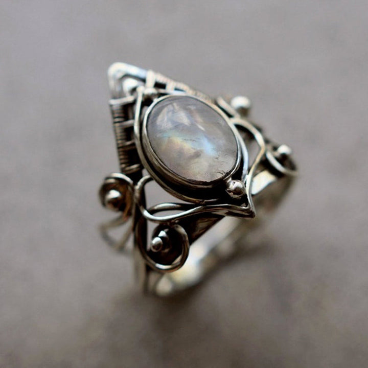 Stylish Vintage Moonstone Ring - Clara-2.01 in-Nora Luxe