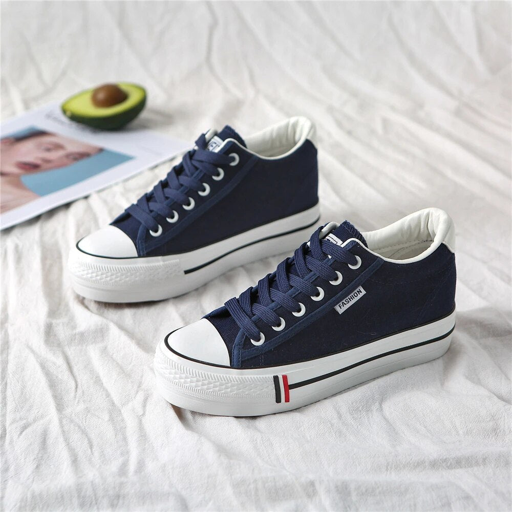 Stylish women's canvas sneakers with platform sole – Leonie-Dark blue-3-Nora Luxe