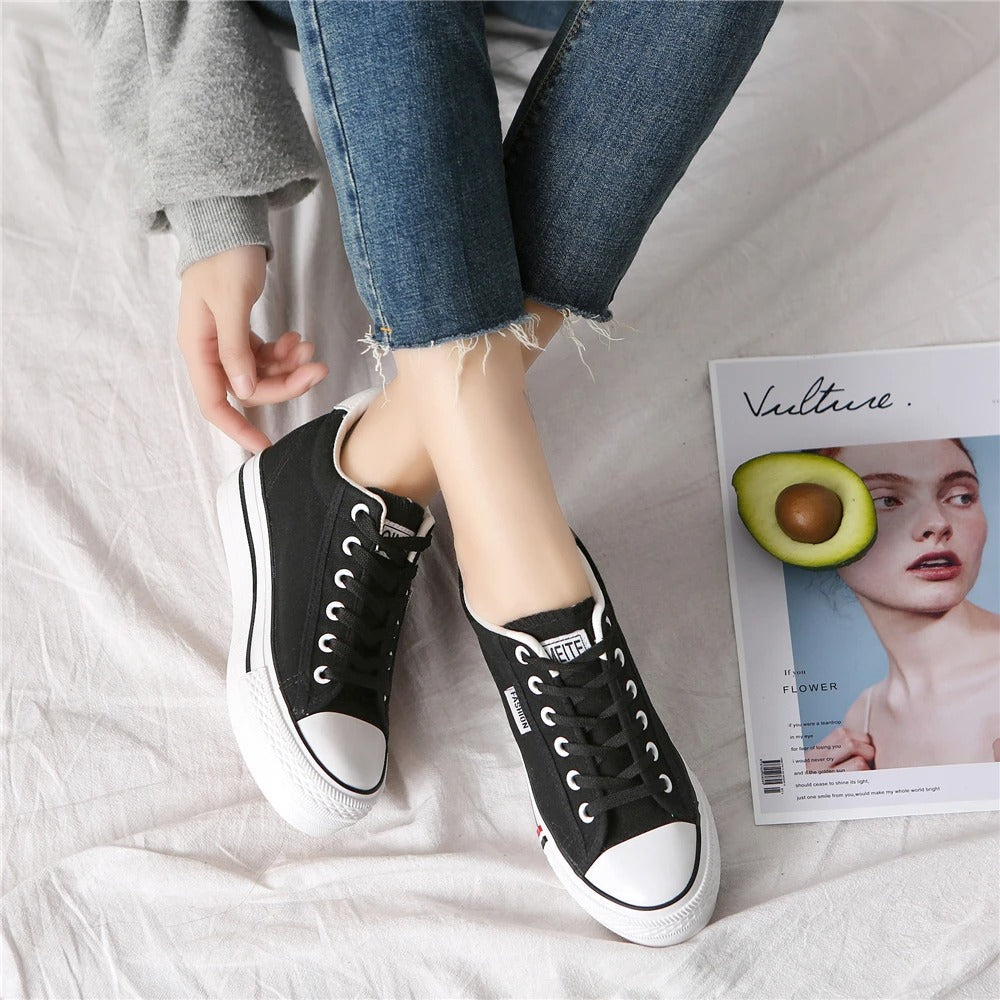 Stylish women's canvas sneakers with platform sole – Leonie-Dark blue-3-Nora Luxe