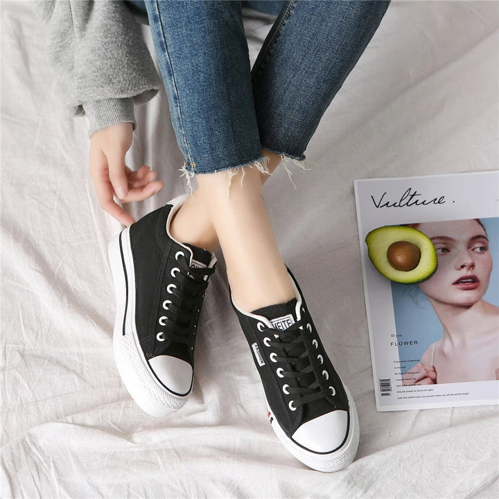 Stylish women's canvas sneakers with platform sole – Leonie-Dark blue-3-Nora Luxe