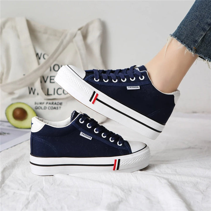 Stylish women's canvas sneakers with platform sole – Leonie-Dark blue-3-Nora Luxe