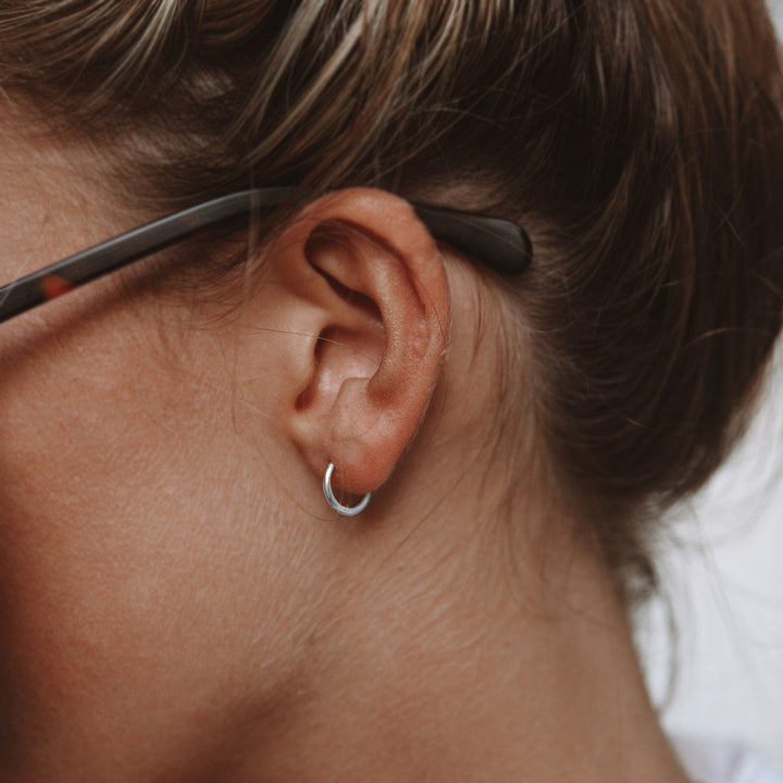 Subtle Mini Hoops - Lumi-Silver-Nora Luxe